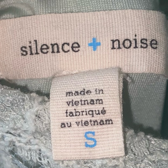 Romper - Picture 4 of 4